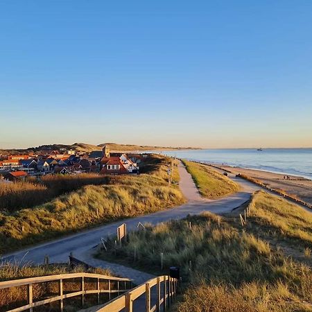 Luxe 4-Persoons Vakantiewoning Aan Zee 주테란데 외부 사진