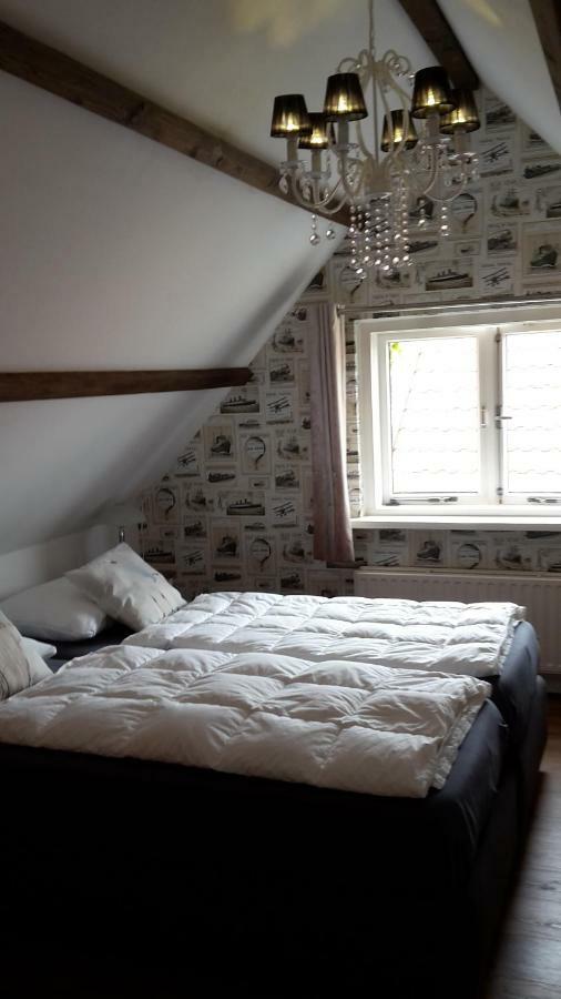 Luxe 4-Persoons Vakantiewoning Aan Zee 주테란데 외부 사진